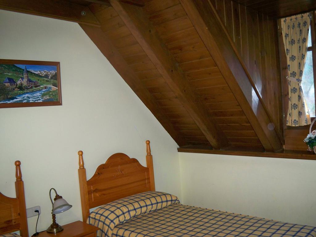 Hotel Casa Es Neres Les Esterno foto